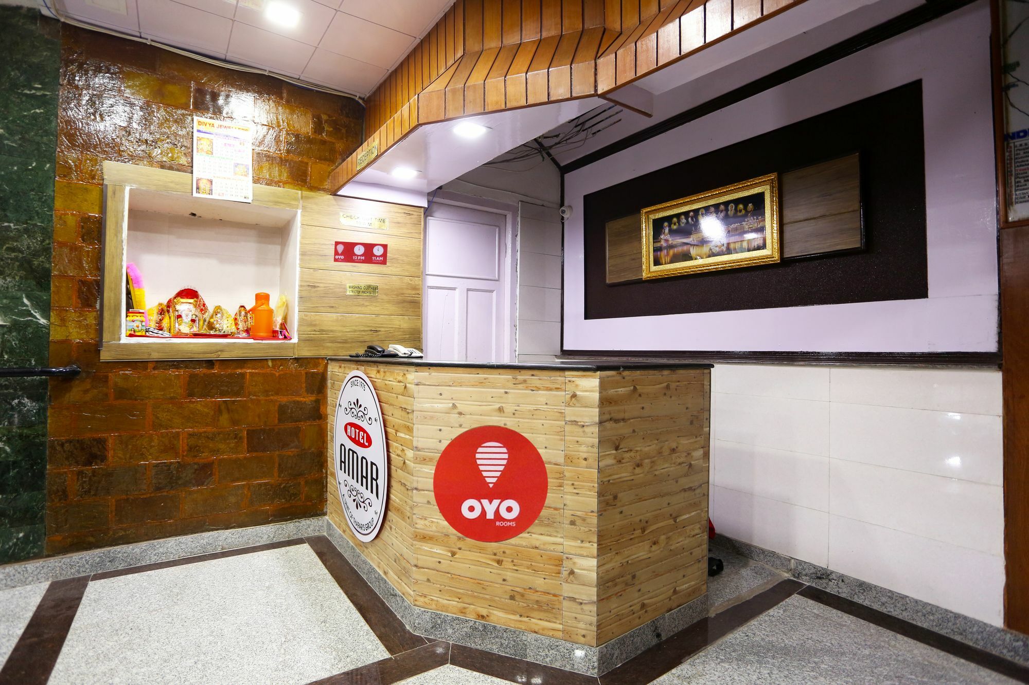 Oyo 8714 Hotel Amar Массури Экстерьер фото